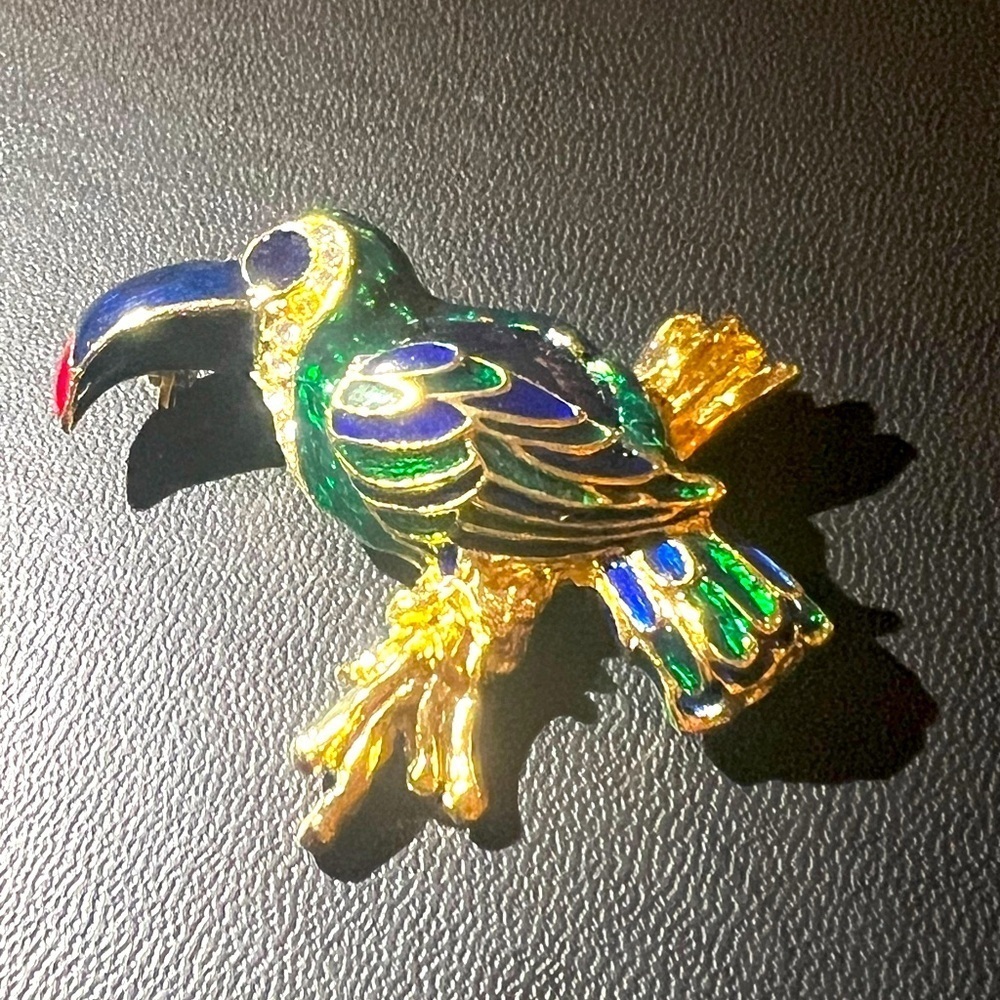 Vintage Colorful Bird Crystal Brooch - Picture 5 of 5